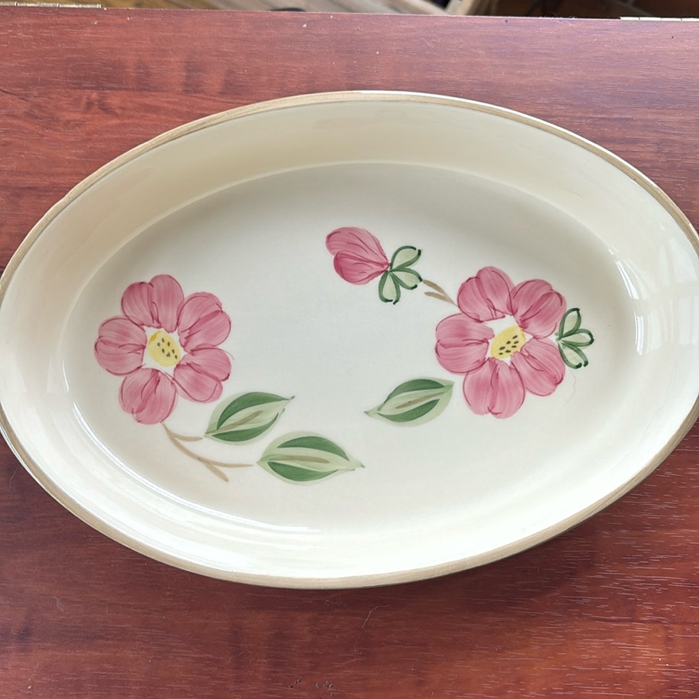 Large Vintage Franciscan Desert Rose Casserole Dish